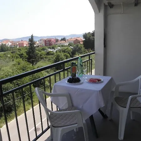 布兰奇公寓酒店 扎达尔