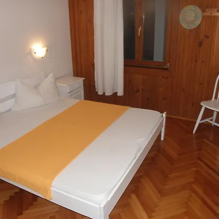 布兰奇公寓酒店 扎达尔